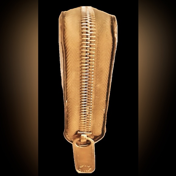 Pre-owned AUTHENTIC LOUIS VUITTON Khaki & Green Monogram Giant Zippy Wallet 😍 - Picture 11 of 14